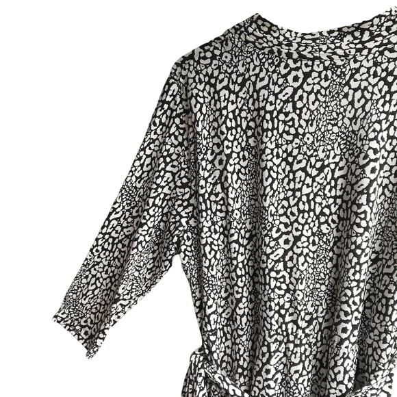 Liz Claiborne Animal Print Wrap Dress Size 1X Jersey 3/4 Sleeves Knee Length - Picture 12 of 16